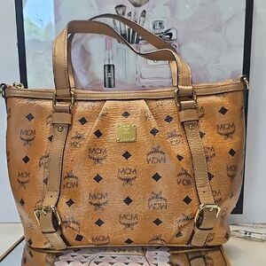 MCM Cognac Visetos Medium‎ Zip Top 2 Way Shopper Bag EUC